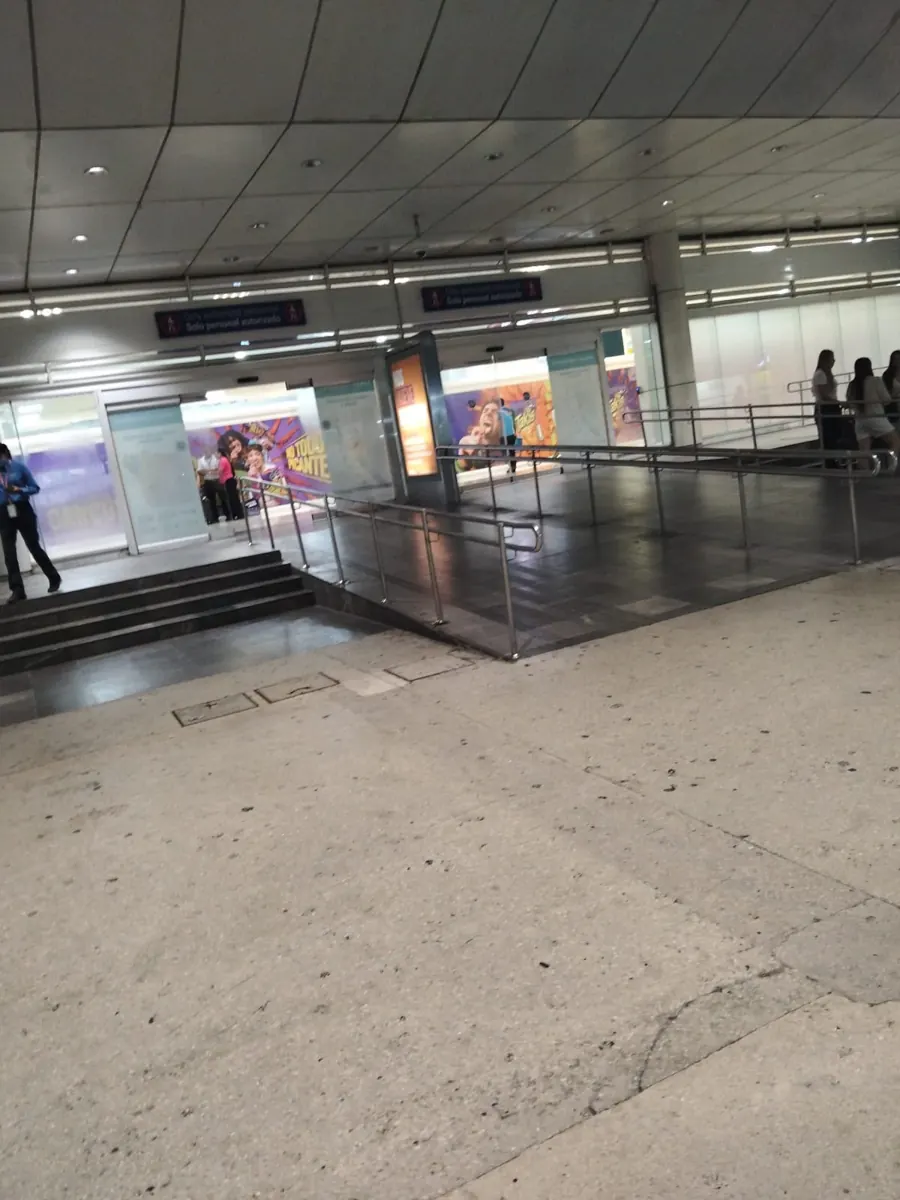 TT & MORE meeting point at Cancun Airport Terminal 2 · domestic flights: right as you come through the exit doors.