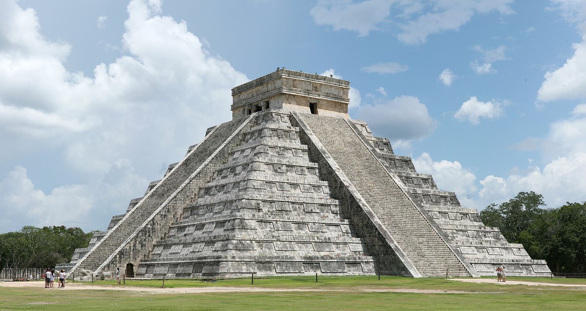 El Castillo, the Temple of Kukulcán, at Chichén Itzá